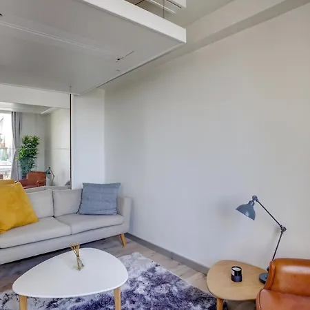Apartment 48 Rue Des Haies Paris