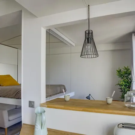 48 Rue Des Haies Apartment *